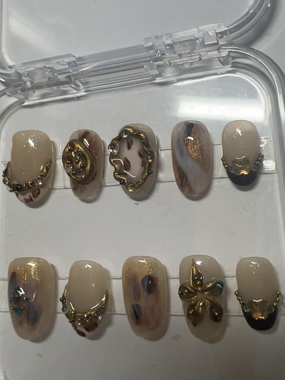 Neutral Marble Press-On Nail Set with Gold Accents - Women Accessories